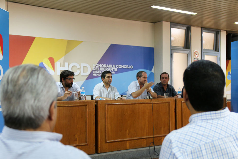 Reunión con productores en Alvear, previa a la de hoy en Buenos Aires