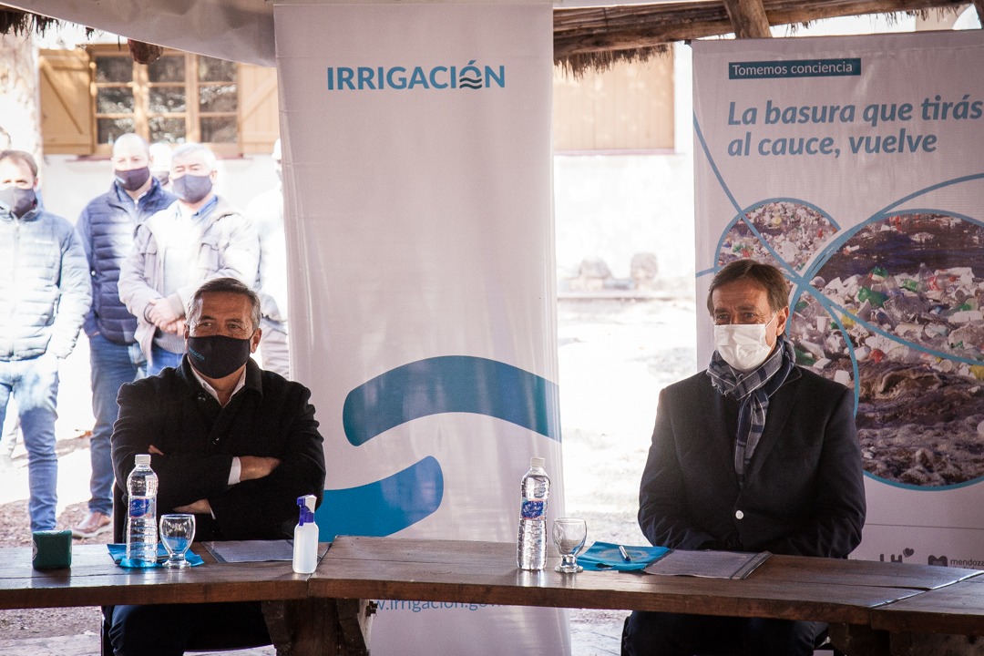 Irrigación contra la basura en el agua: lanzó una campaña de concientización junto al Gobierno y los municipios del Gran Mendoza