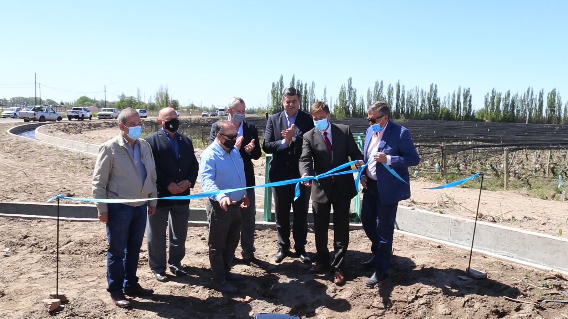 Suarez, Marinelli e intendentes inauguraron una obra de impermeabilización en el Este