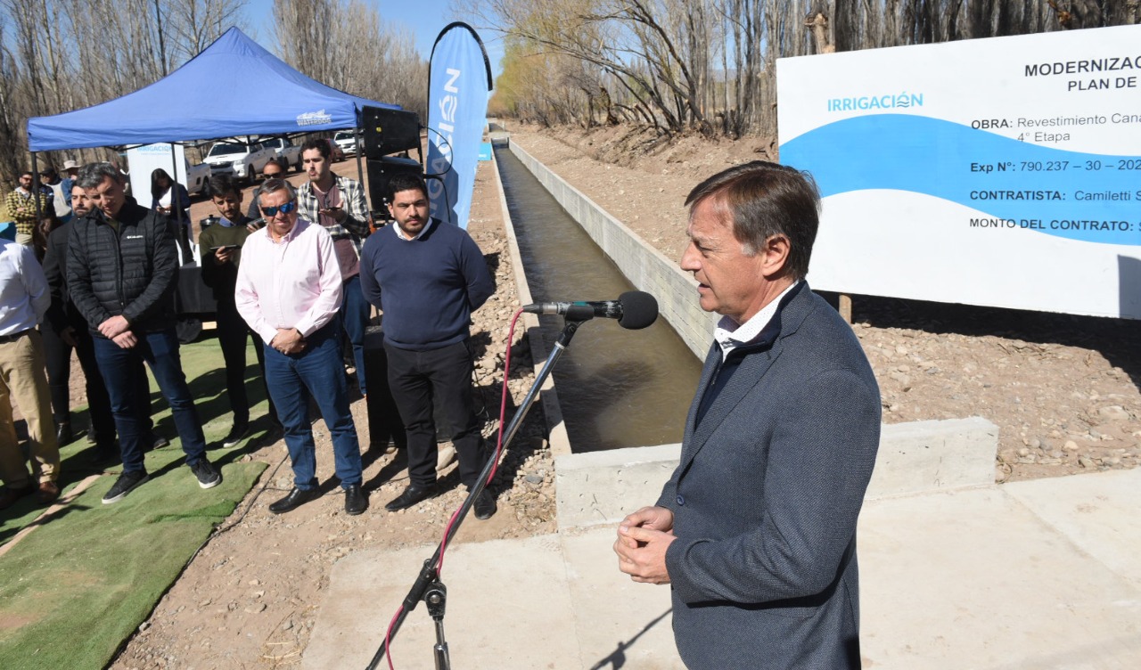 Suarez, Marinelli y Ojeda inauguraron la IV etapa del revestimiento del canal Matriz Cañada Colorada
