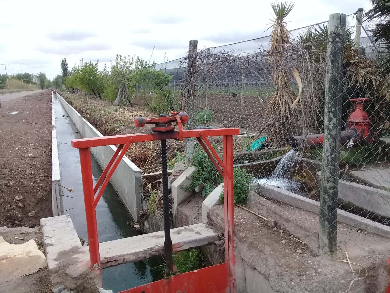 Junto al municipio de Guaymallén, Irrigación sigue ejecutando obras hídricas por más de $57 millones