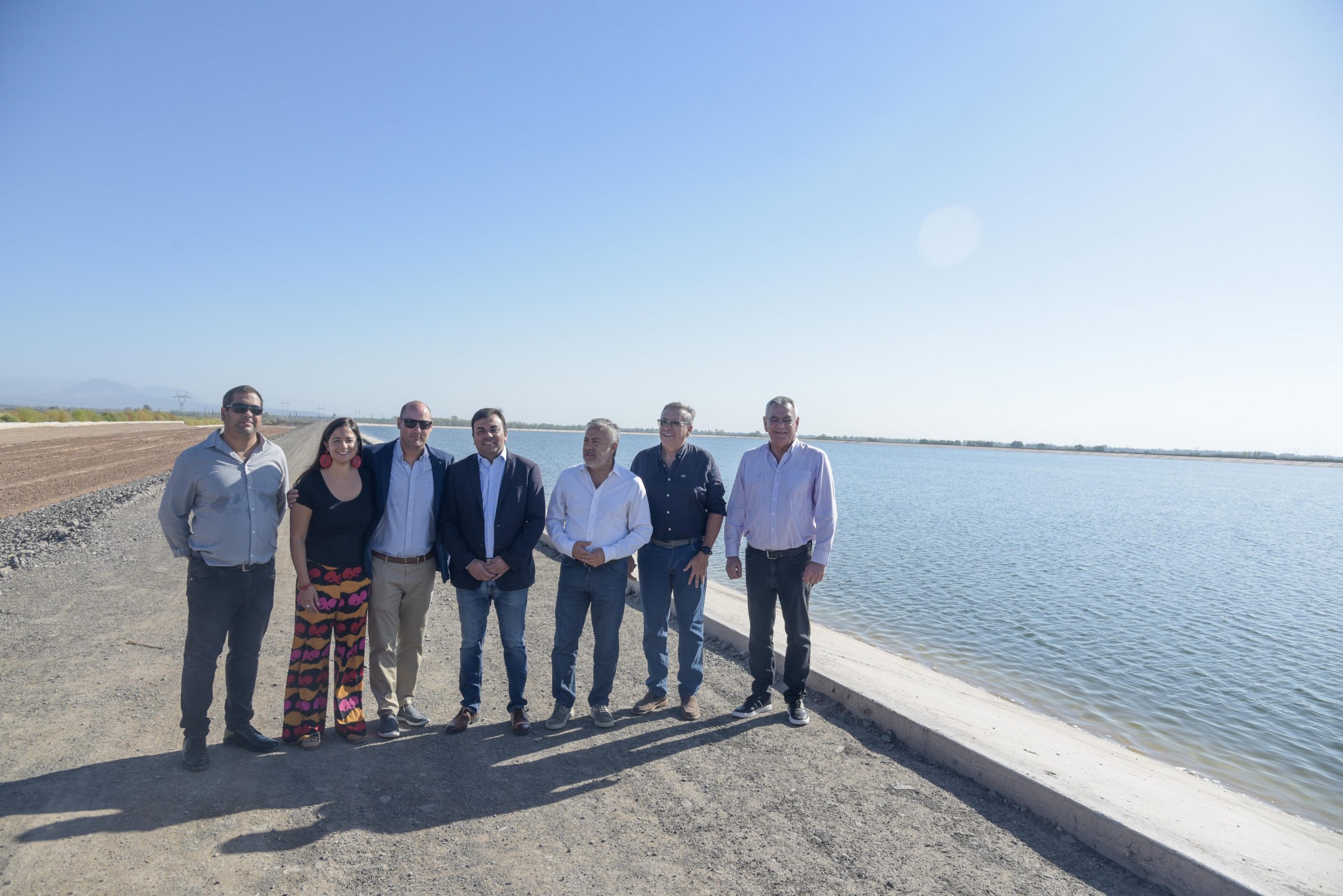 Cornejo y Marinelli inauguraron una importante obra hídrica: 12 kilómetros de impermeabilización y un reservorio por $2.600 millones